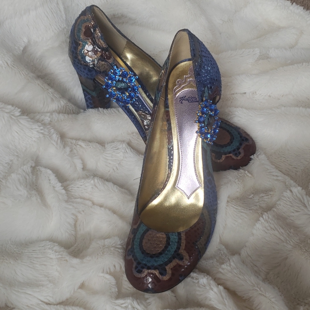 Hale Bob Jeweled Snake Round Toe 4" Pumps Sz 6.5